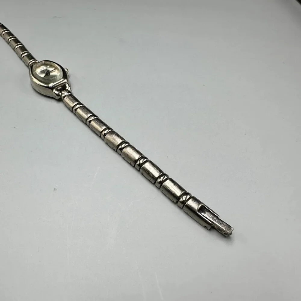 3/$30 Gloria Vanderbilt Watch Women Silver Tone Link Bracelet New Battery 7